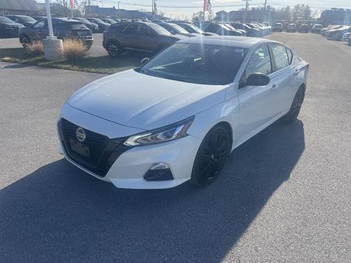 2022 Nissan Altima SR Intelligent AWD