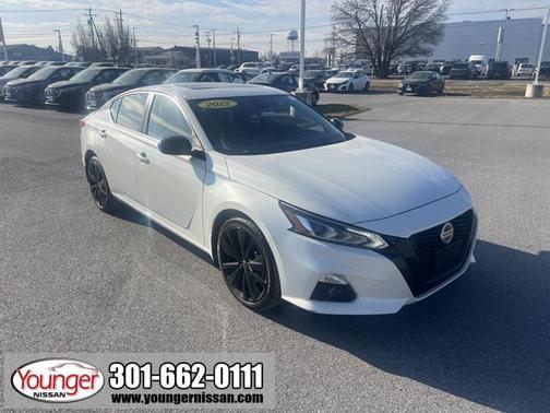 2022 Nissan Altima SR Intelligent AWD