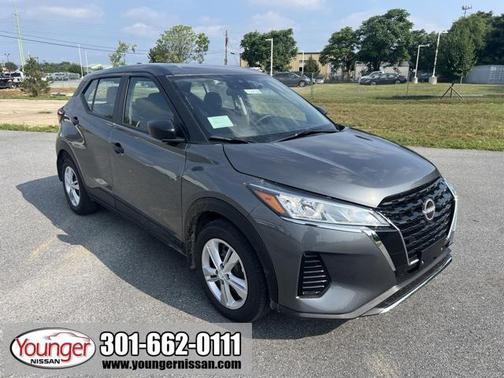2025 Nissan Kicks S