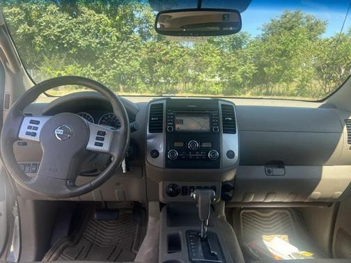 2014 Nissan Frontier SL