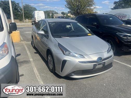 2022 Toyota Prius LE