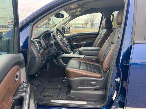 2017 Nissan Titan Platinum Reserve