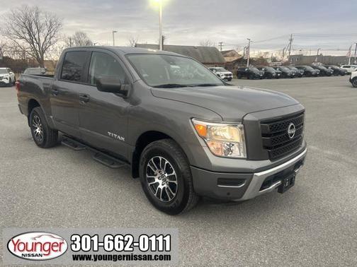 2024 Nissan Titan SV
