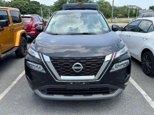 Super Black 2023 Nissan Rogue SV