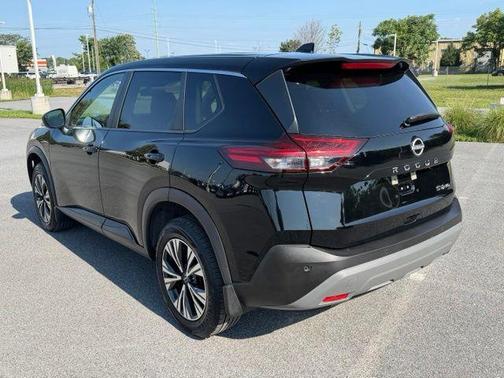 Super Black 2023 Nissan Rogue SV