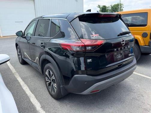 Super Black 2023 Nissan Rogue SV