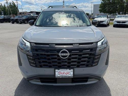 Boulder Gray Pearl 2026 Nissan Pathfinder Platinum