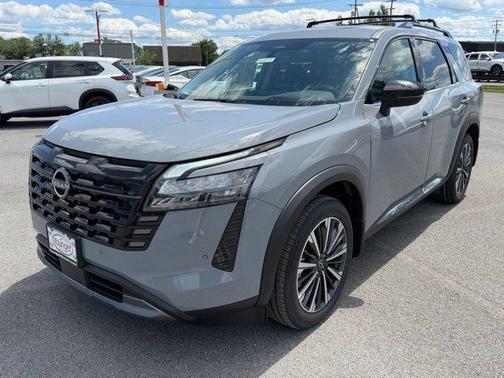 Boulder Gray Pearl 2026 Nissan Pathfinder Platinum
