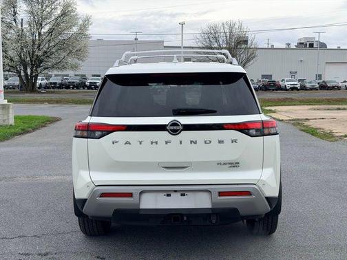 2023 Nissan Pathfinder Platinum 4WD