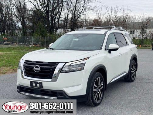 2023 Nissan Pathfinder Platinum 4WD