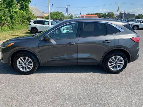 Magnetic Metallic 2020 Ford Escape SE