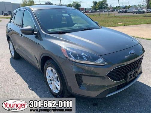 Magnetic Metallic 2020 Ford Escape SE
