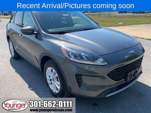 Magnetic Metallic 2020 Ford Escape SE