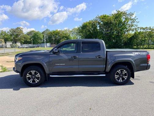 Magnetic Gray Metallic 2017 Toyota Tacoma TRD Sport