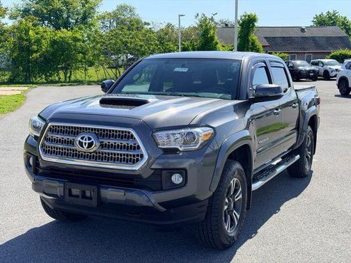 Magnetic Gray Metallic 2017 Toyota Tacoma TRD Sport