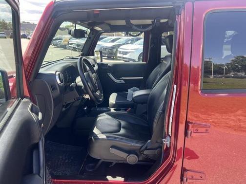 2013 Jeep Wrangler Unlimited Sahara