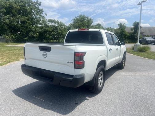 2024 Nissan Frontier S