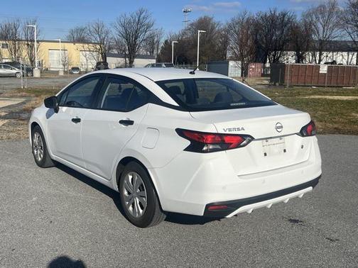2023 Nissan Versa 1.6 S