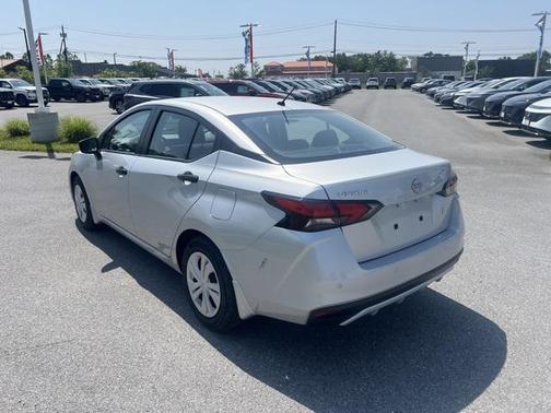 2023 Nissan Versa 1.6 S