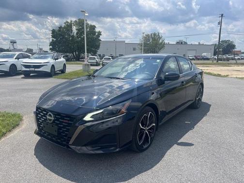 2023 Nissan Altima SR FWD