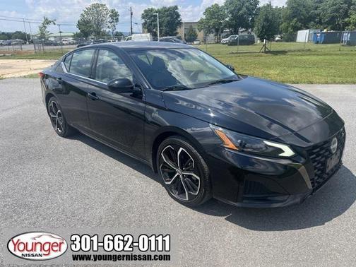 2023 Nissan Altima SR FWD
