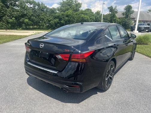 2023 Nissan Altima SR FWD