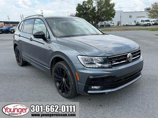 Platinum Gray Metallic 2021 Volkswagen Tiguan 2.0T SE R-Line Black 4MOTION