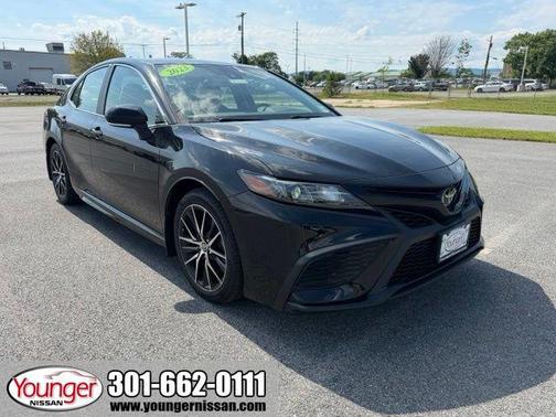 Midnight Black Metallic 2023 Toyota Camry SE