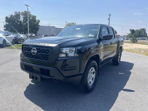 2022 Nissan Frontier S