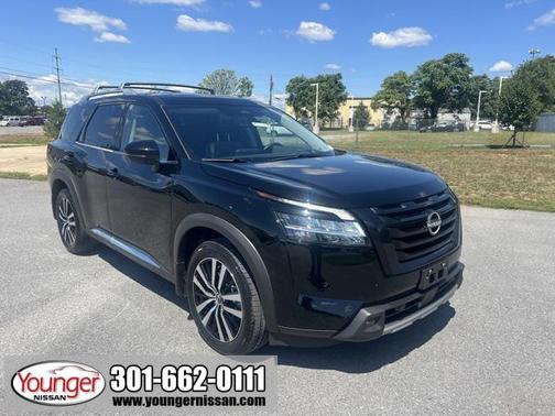 2023 Nissan Pathfinder Platinum 4WD