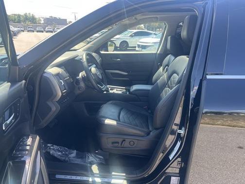 2023 Nissan Pathfinder Platinum 4WD