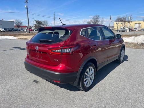 2022 Nissan Rogue Sport S