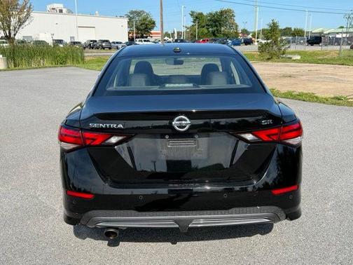 Super Black 2022 Nissan Sentra SR