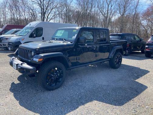 2025 Jeep Gladiator Nighthawk