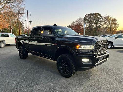 2020 RAM 2500 Limited Crew Cab 4X4 6'4' Box