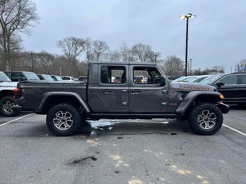 2024 Jeep Gladiator Mojave X
