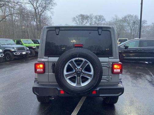 2023 Jeep Wrangler 4-Door Sahara 4x4