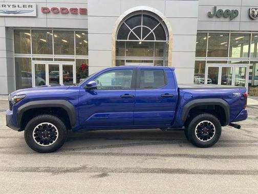 2024 Toyota Tacoma TRD Off-Road