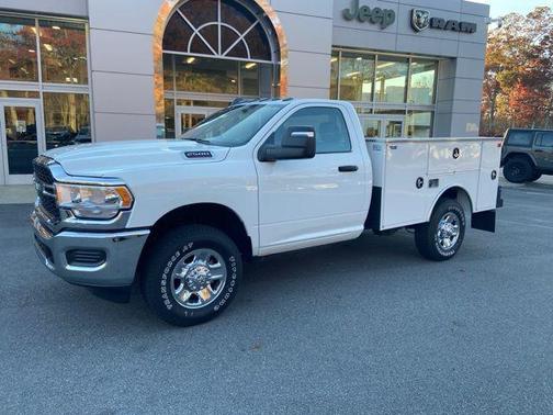 2024 RAM 2500 Tradesman Regular Cab 4x4 8' Box