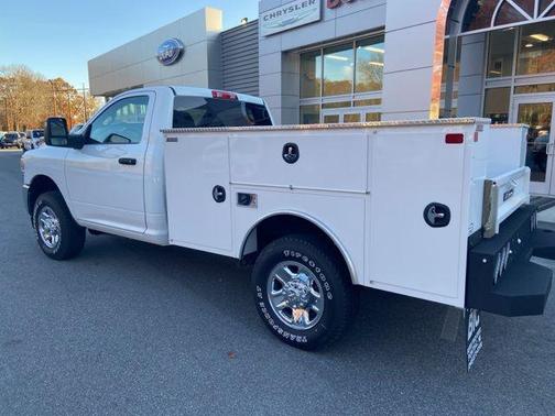 2024 RAM 2500 Tradesman Regular Cab 4x4 8' Box