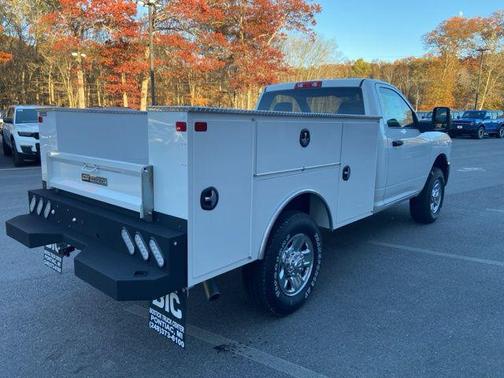 2024 RAM 2500 Tradesman Regular Cab 4x4 8' Box