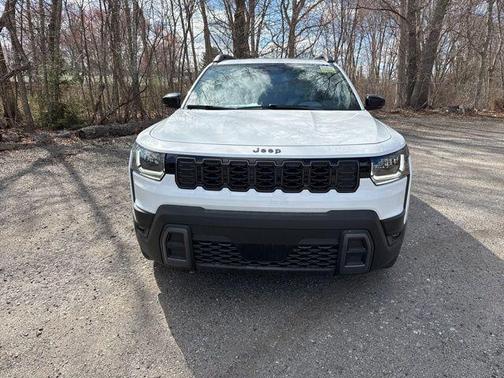 Bright White Clearcoat 2026 Jeep Cherokee Limited