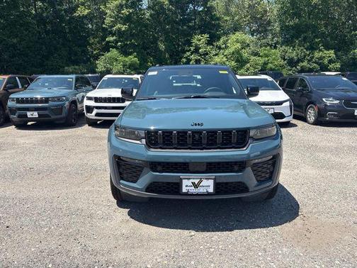 Steel Blue 2026 Jeep Grand Cherokee Limited