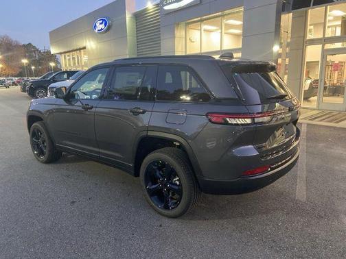 2025 Jeep Grand Cherokee Altitude