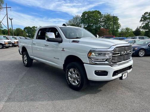 Bright White Clearcoat 2024 RAM 2500 Laramie Crew Cab 4x4 6'4' Box