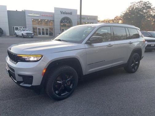 2023 Jeep Grand Cherokee L Altitude