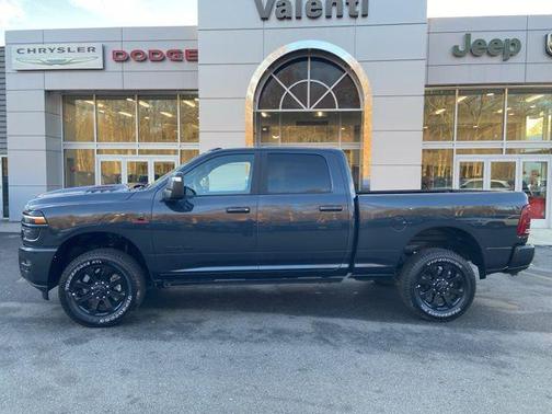 2025 RAM 2500 Laramie Crew Cab 4x4 6'4' Box