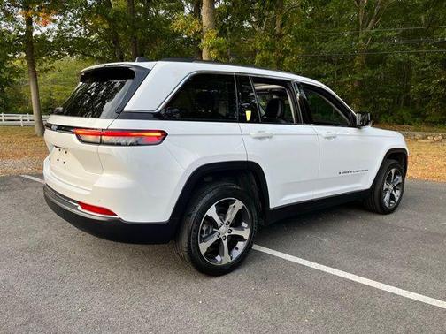 2023 Jeep Grand Cherokee 4xe Base