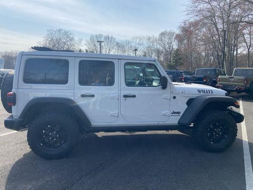 2025 Jeep Wrangler Willys