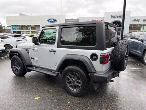 Silver Zynith Clearcoat 2024 Jeep Wrangler Sport S